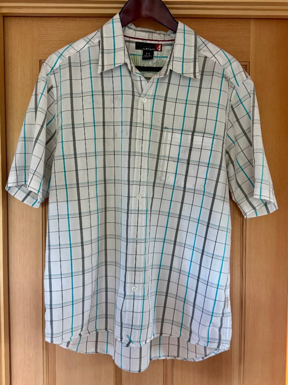Vintage Quicksilver Button Down Short Sleeve Shirt - Medium